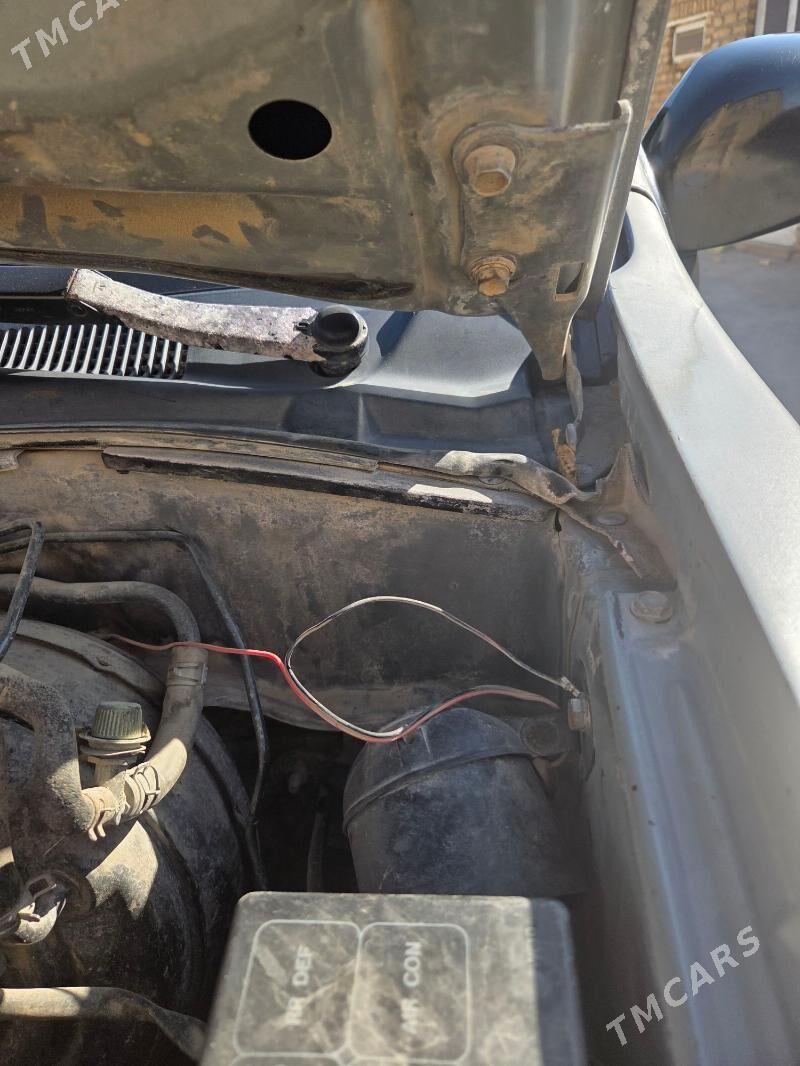 Nissan Pathfinder 2000 - 118 000 TMT - Мары - img 7