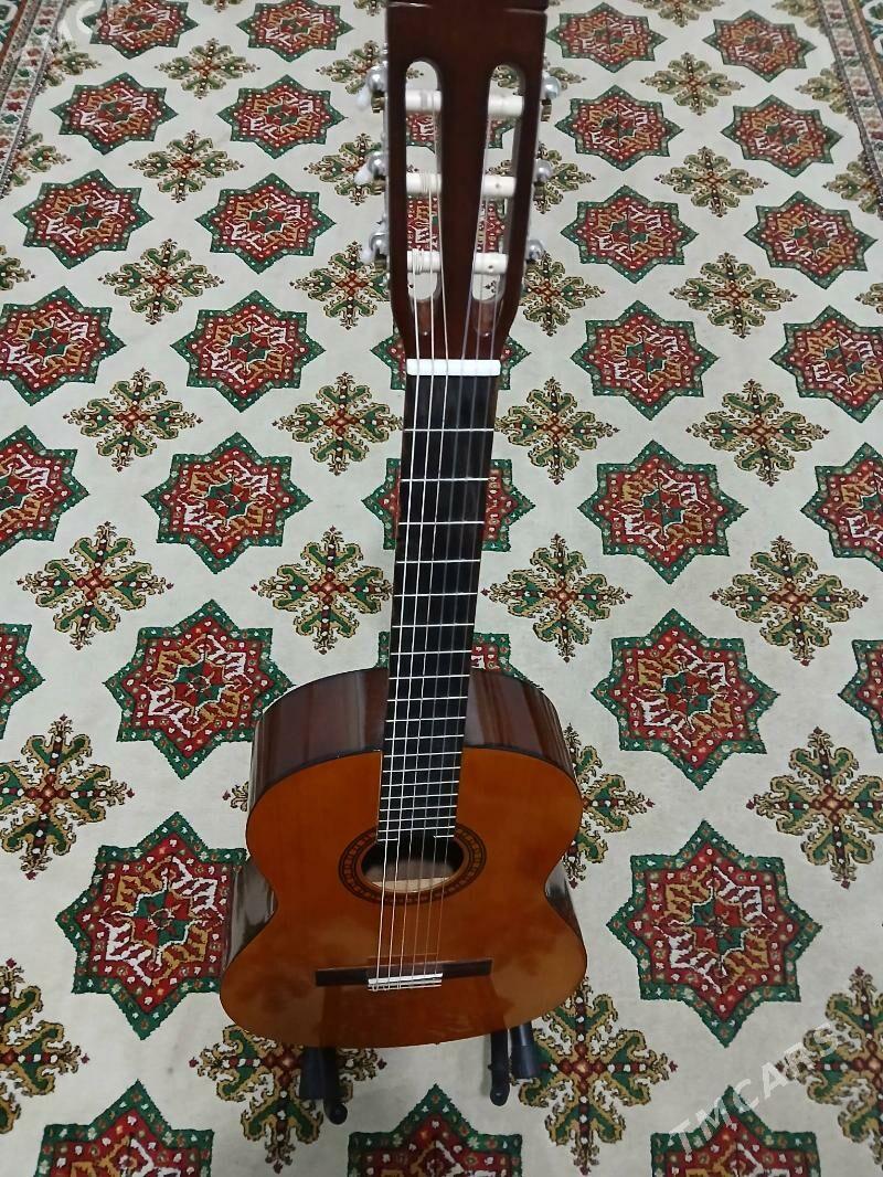 Yamaha C40 - Дашогуз - img 1