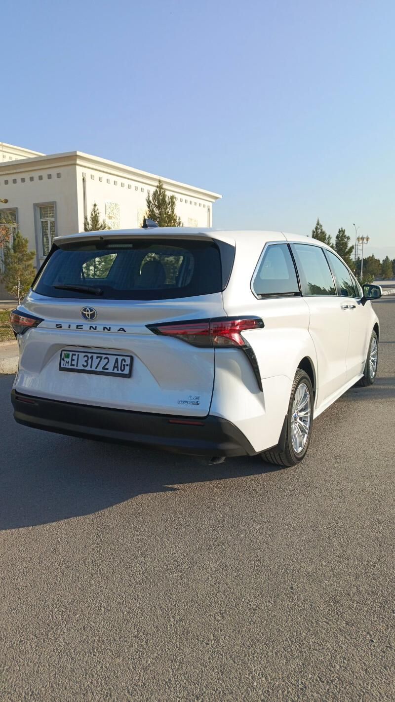 Toyota Sienna 2021 - 480 000 TMT - Анев - img 5