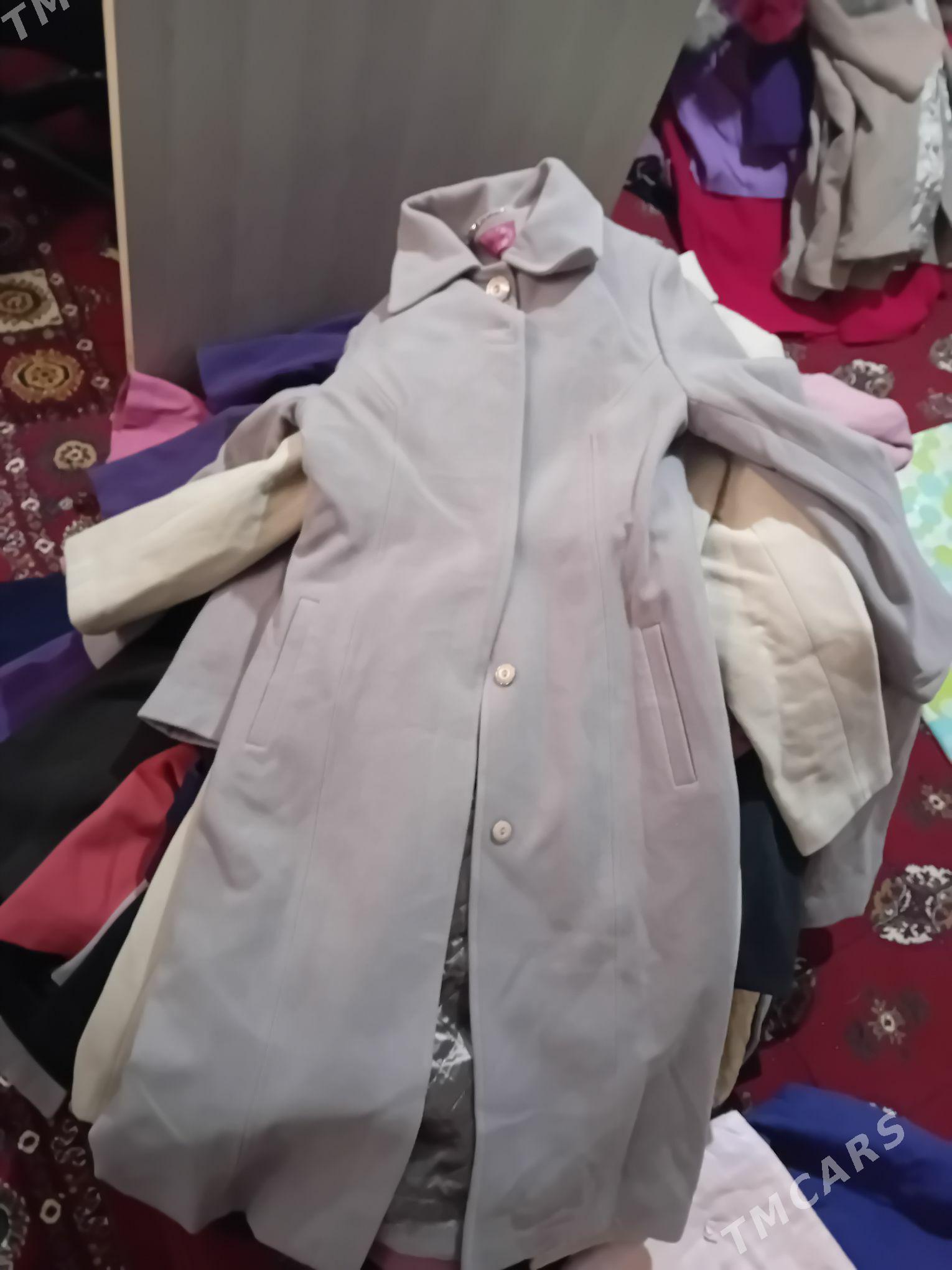 Polupalto - Mary - img 1