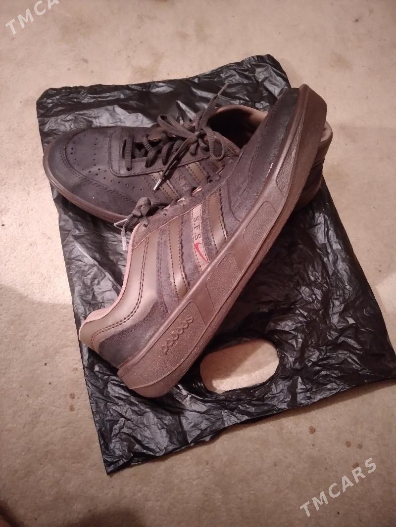 Кроссовки/Krossovka - Ким район - img 1