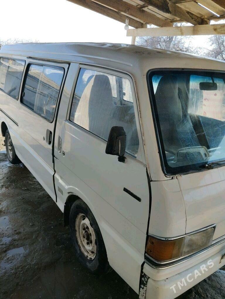 Toyota Hiace 1989 - 35 000 TMT - Туркменгала - img 1