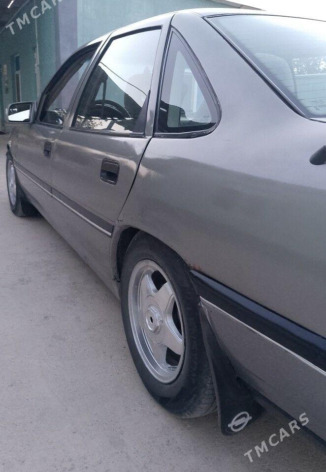 Opel Vectra 1990 - 35 000 TMT - Kaka - img 3