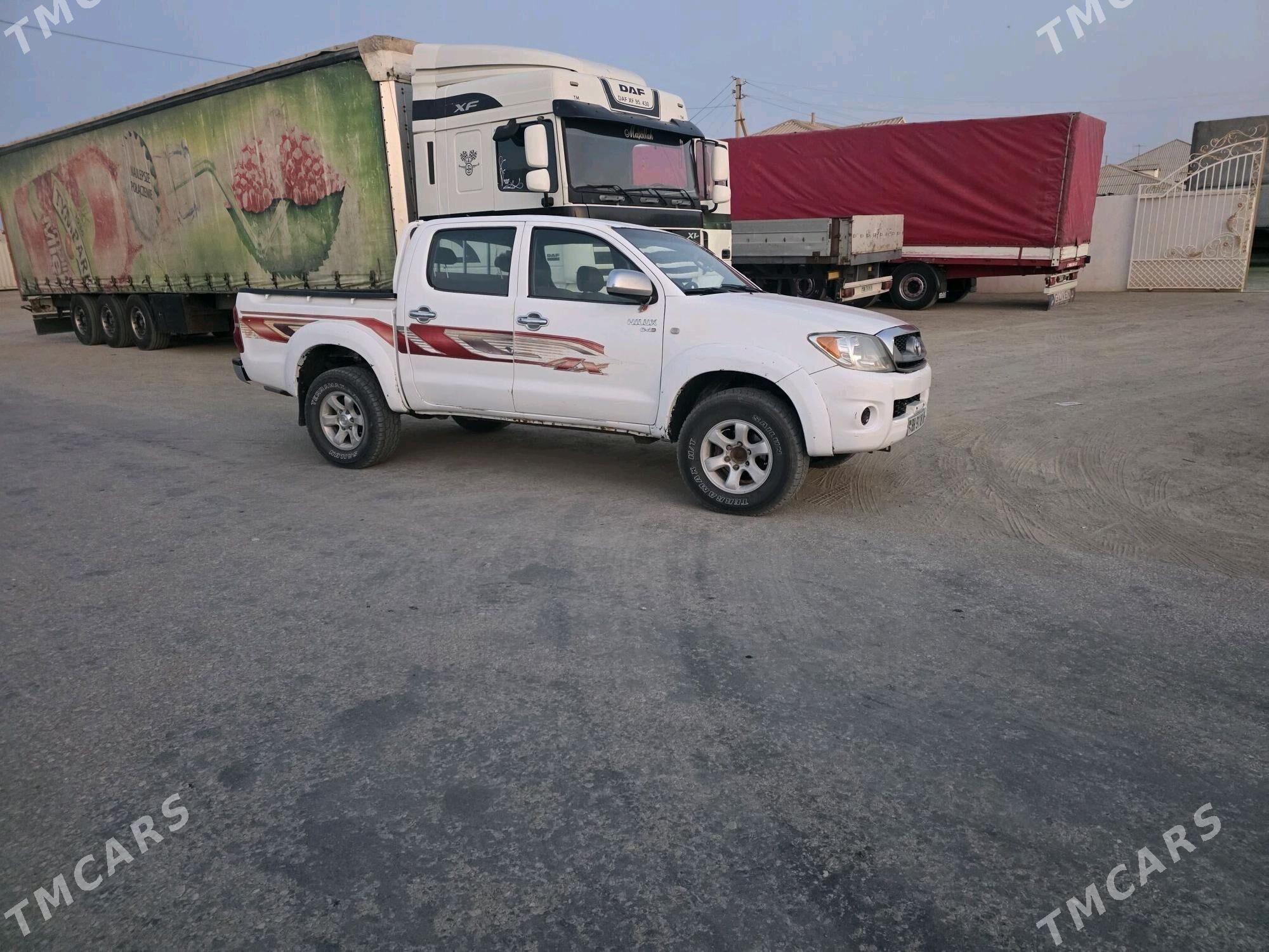 Toyota Hilux 2006 - 150 000 TMT - Гумдаг - img 2