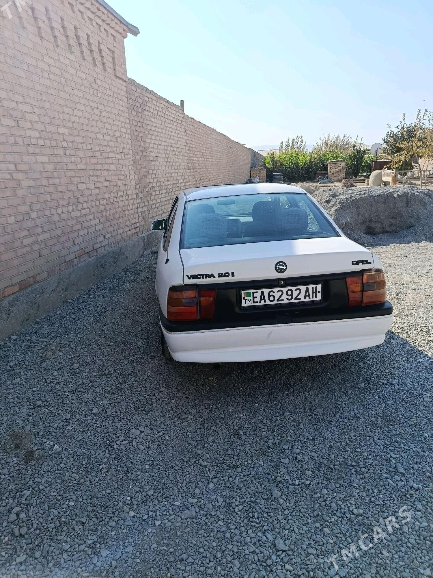 Opel Vectra 1994 - 45 000 TMT - Bäherden - img 2