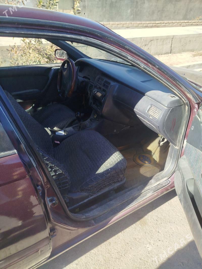 Toyota Carina 1996 - 80 000 TMT - Дашогуз - img 4