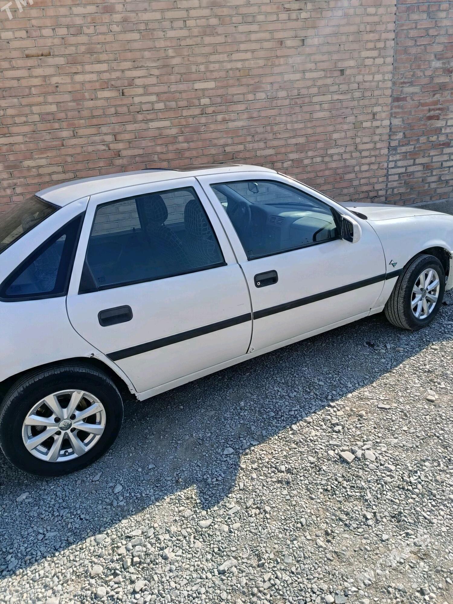 Opel Vectra 1994 - 45 000 TMT - Bäherden - img 1