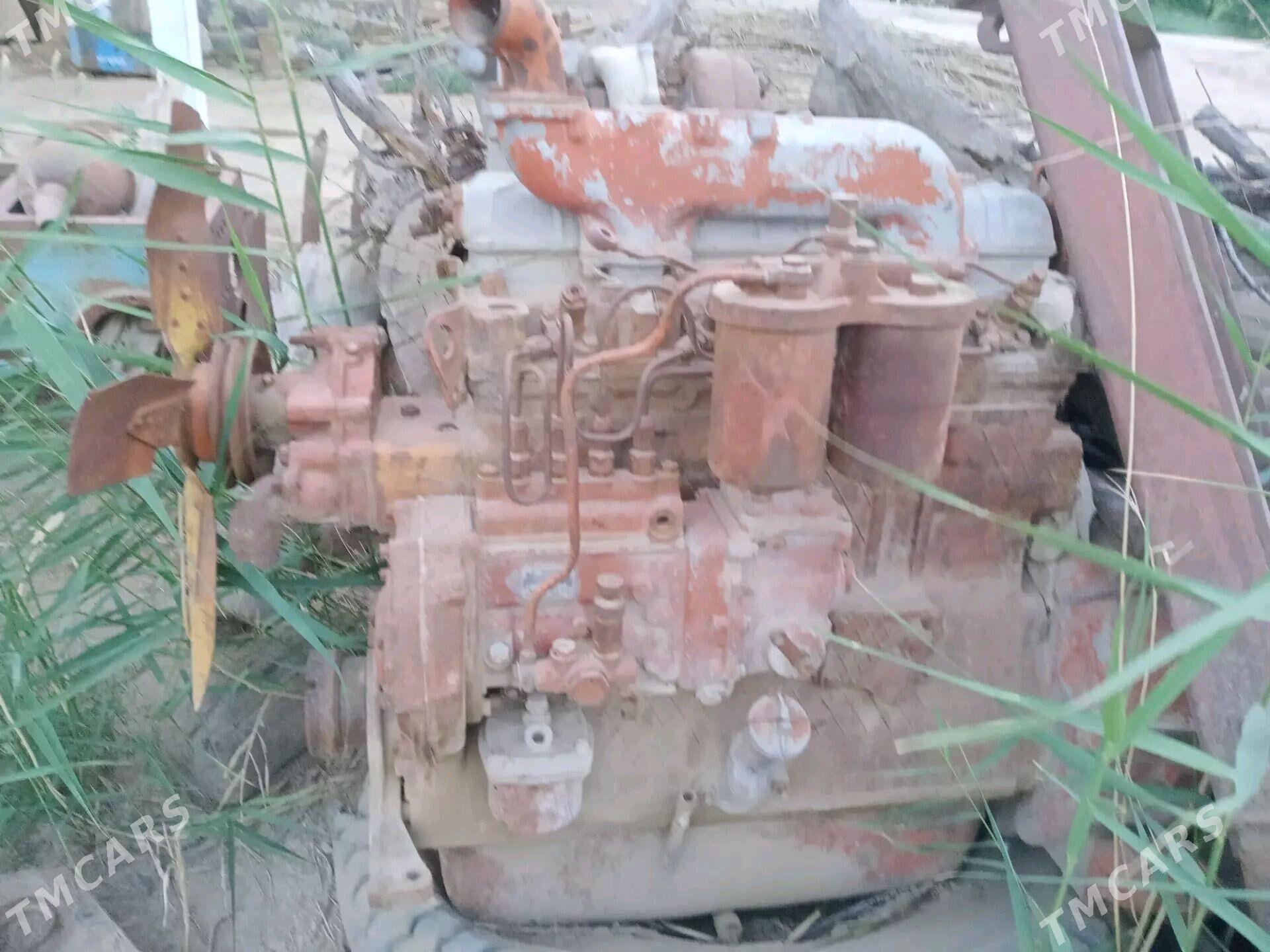 MTZ 82 1993 - 8 000 TMT - Керки - img 1