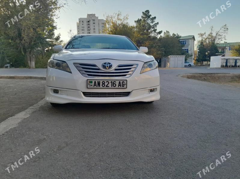Toyota Camry 2007 - 165 000 TMT - 9 мкр - img 1