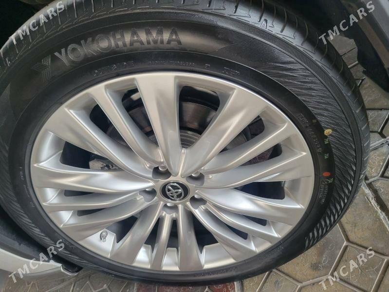 Toyota Highlander 2022 - 620 000 TMT - Aşgabat - img 5