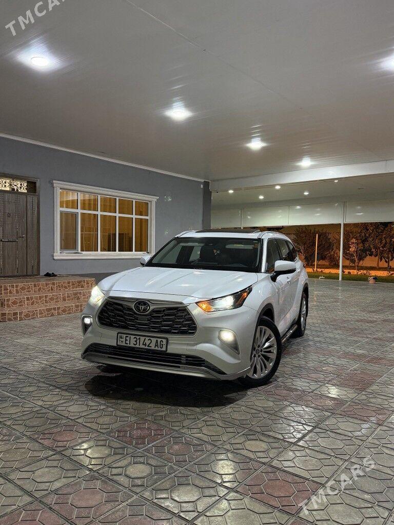 Toyota Highlander 2022 - 620 000 TMT - Aşgabat - img 2