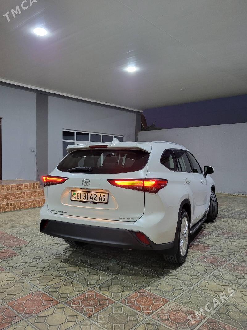 Toyota Highlander 2022 - 620 000 TMT - Aşgabat - img 4