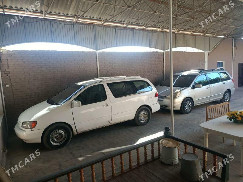 Toyota Sienna 2004 - 190 000 TMT - Baýramaly - img 5