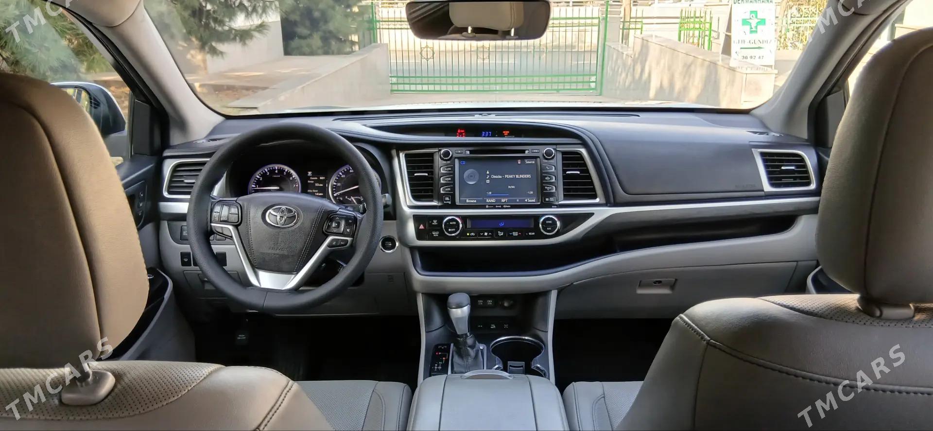 Toyota Highlander 2017 - 450 000 TMT - Ашхабад - img 7