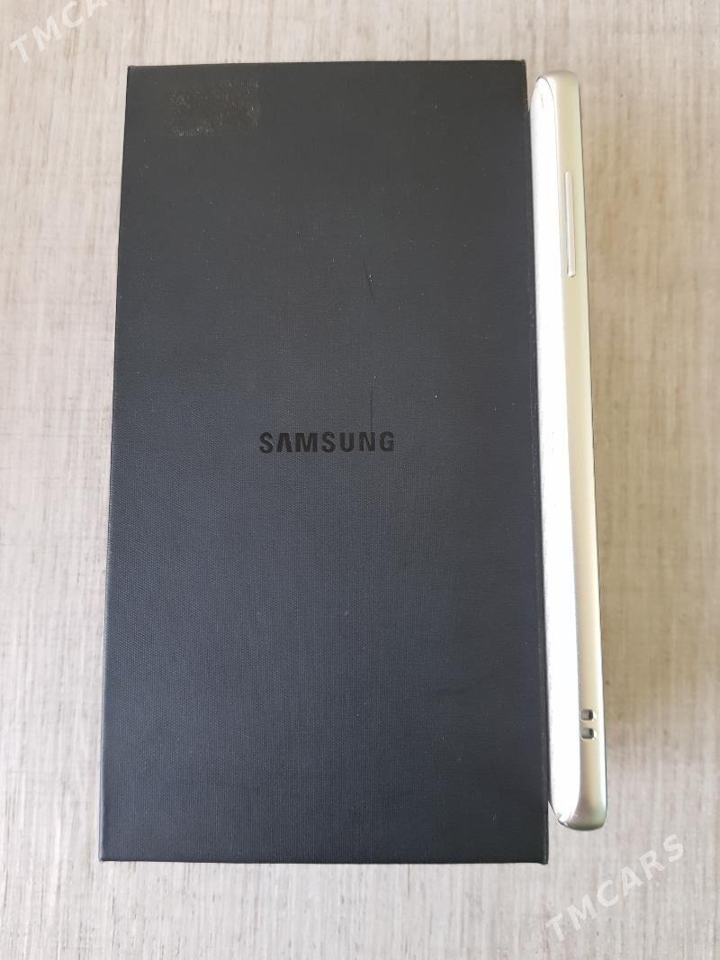 Samsung Galaxy a8 - Mary - img 7