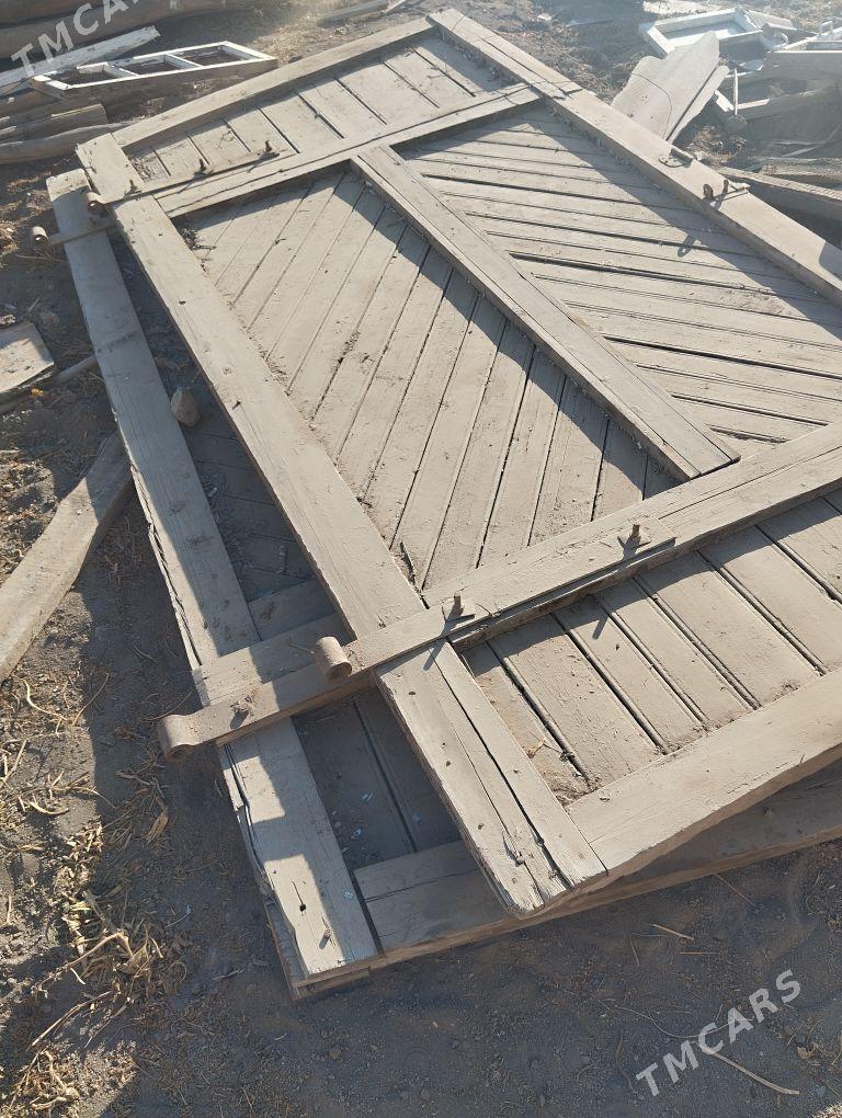 derweze tagta - Çärjew - img 2