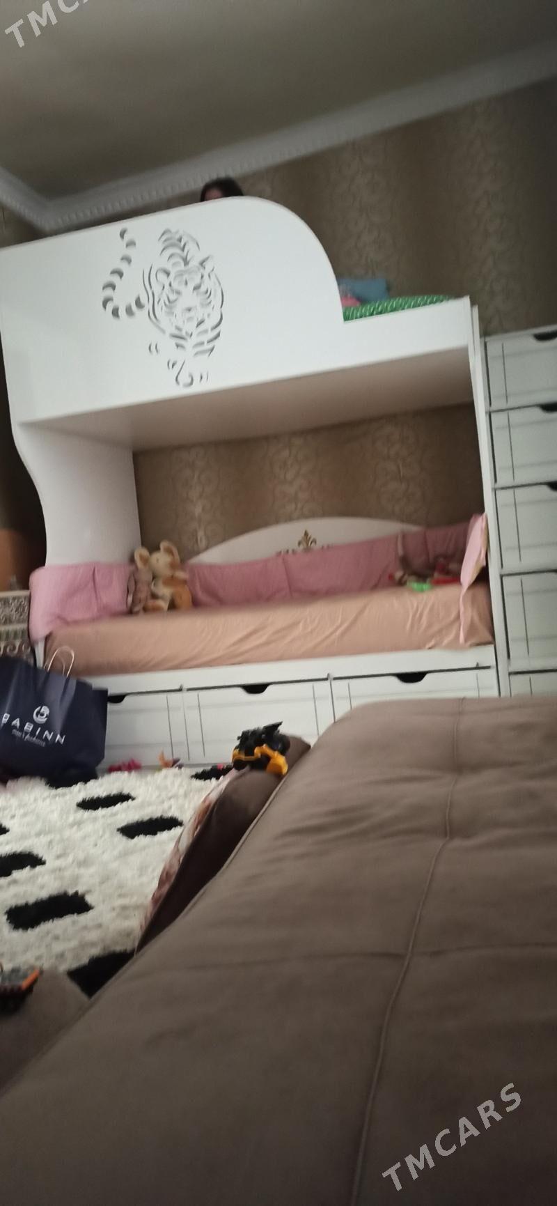 iki etaz krowat - Кëши - img 1