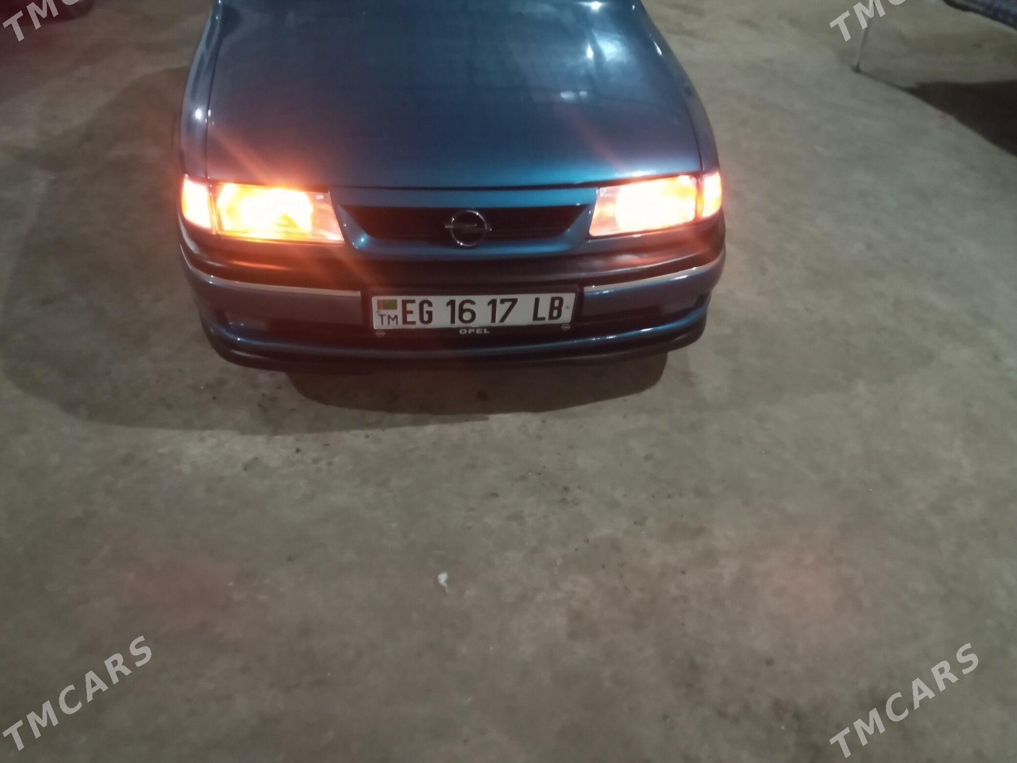 Opel Vectra 1993 - 52 000 TMT - Farap - img 6