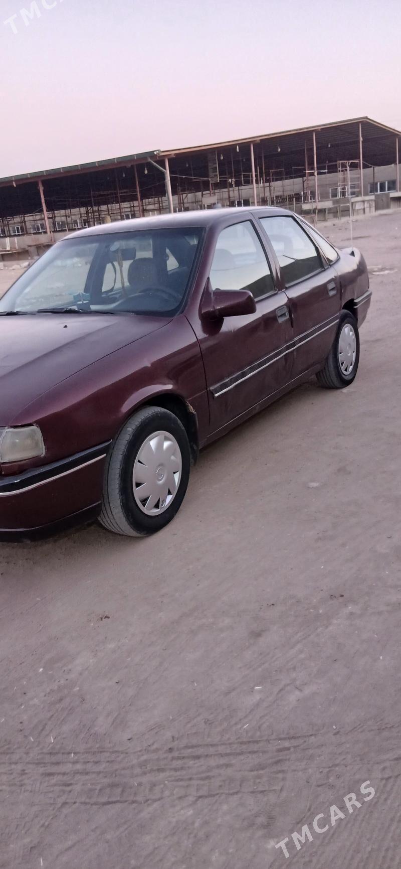Opel Vectra 1992 - 23 000 TMT - Губадаг - img 5