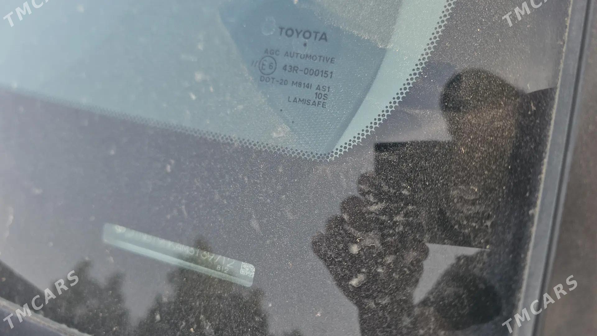 Toyota Camry 2021 - 300 000 TMT - Kerki - img 10