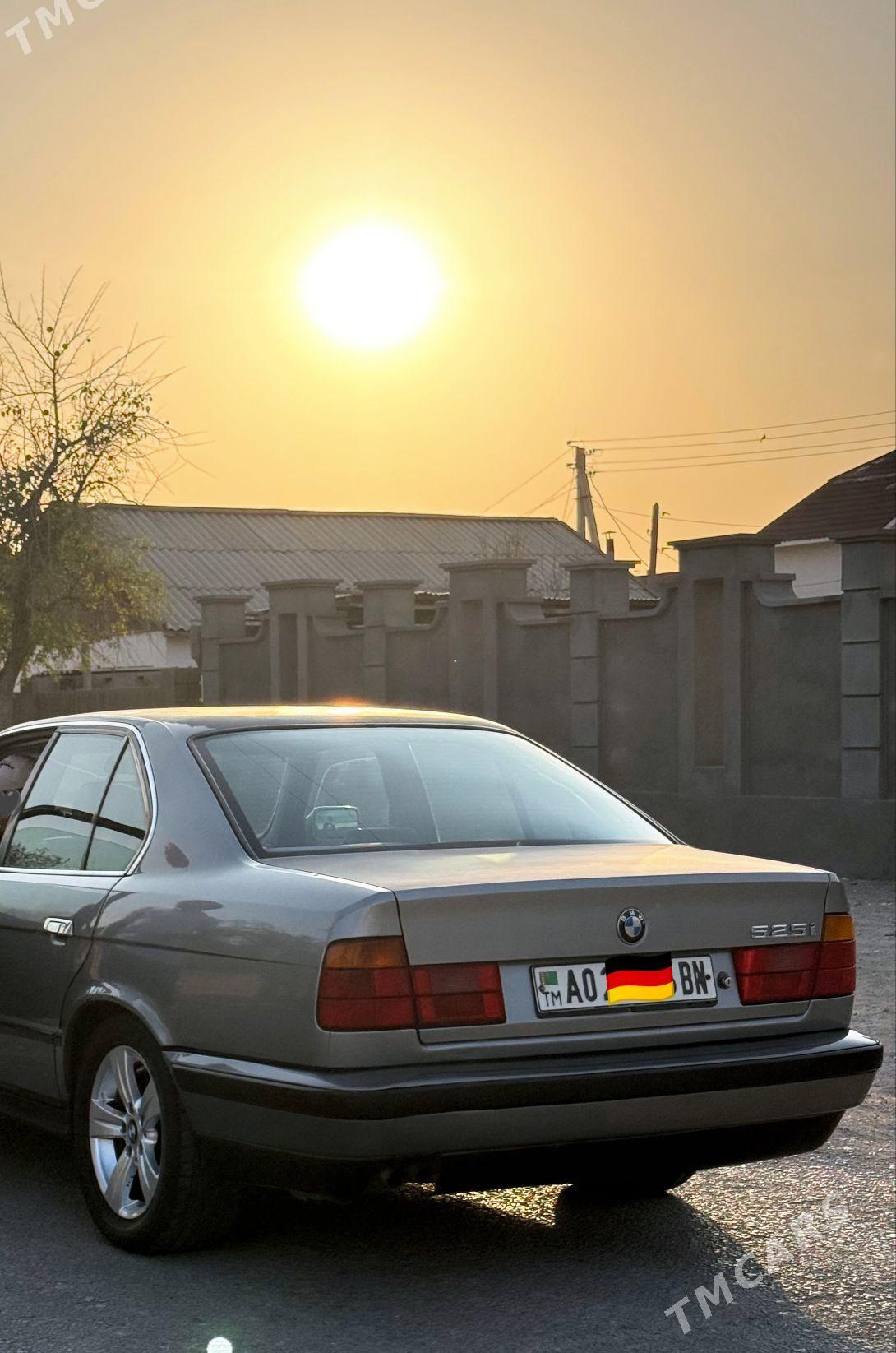 BMW E34 1988 - 55 000 TMT - Балканабат - img 3