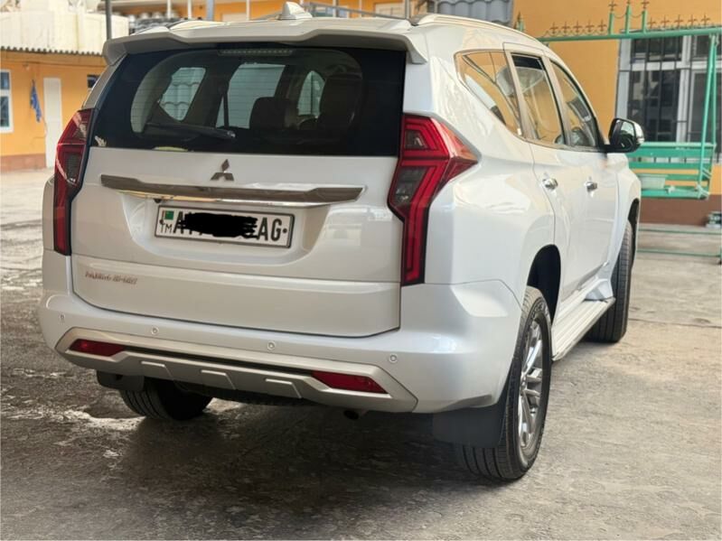 Mitsubishi Pajero 2021 - 465 000 TMT - Aşgabat - img 3