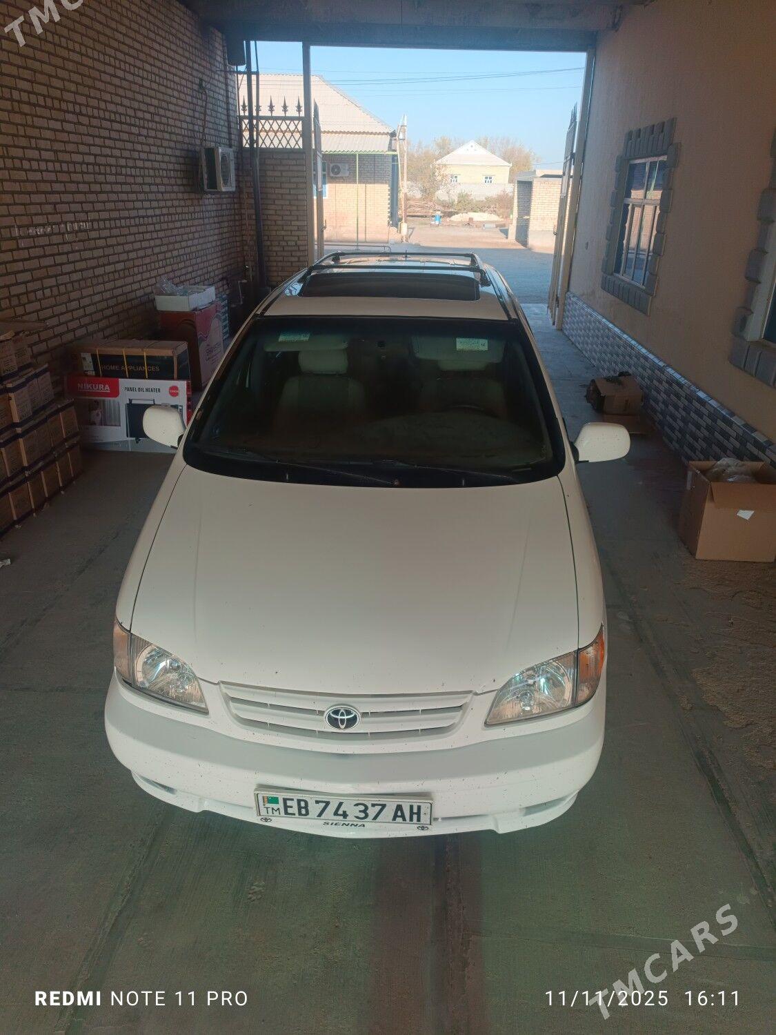 Toyota Sienna 2002 - 155 000 TMT - Tejen - img 3