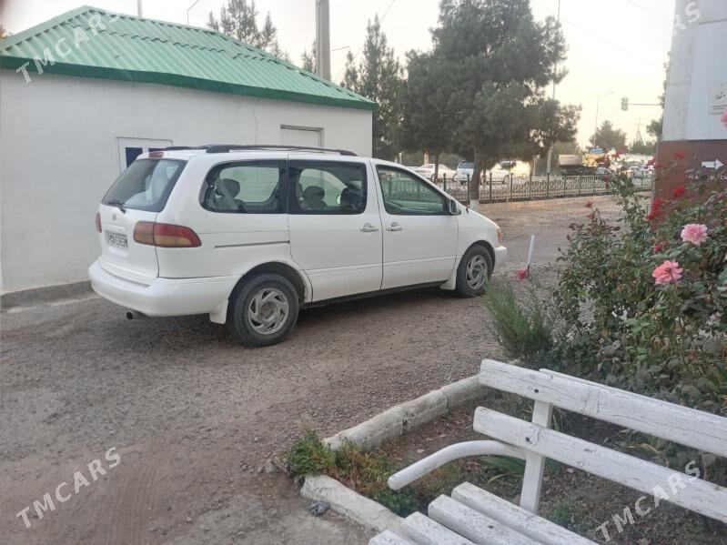 Toyota Sienna 2000 - 170 000 TMT - Мургап - img 2