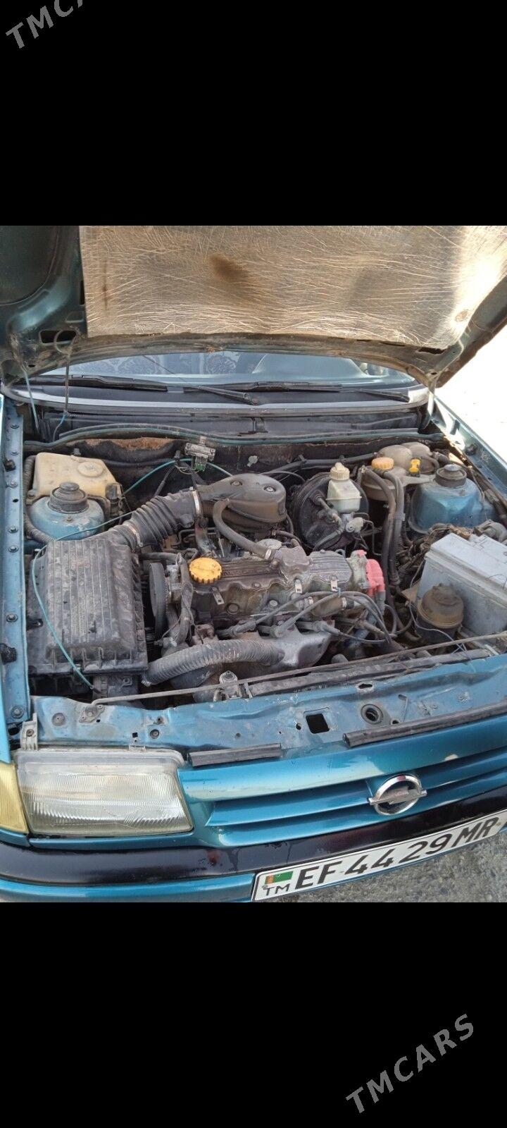 Opel Astra 1993 - 44 000 TMT - Mary - img 4