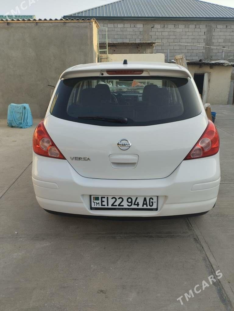 Nissan Versa 2011 - 135 000 TMT - Чоганлы - img 4