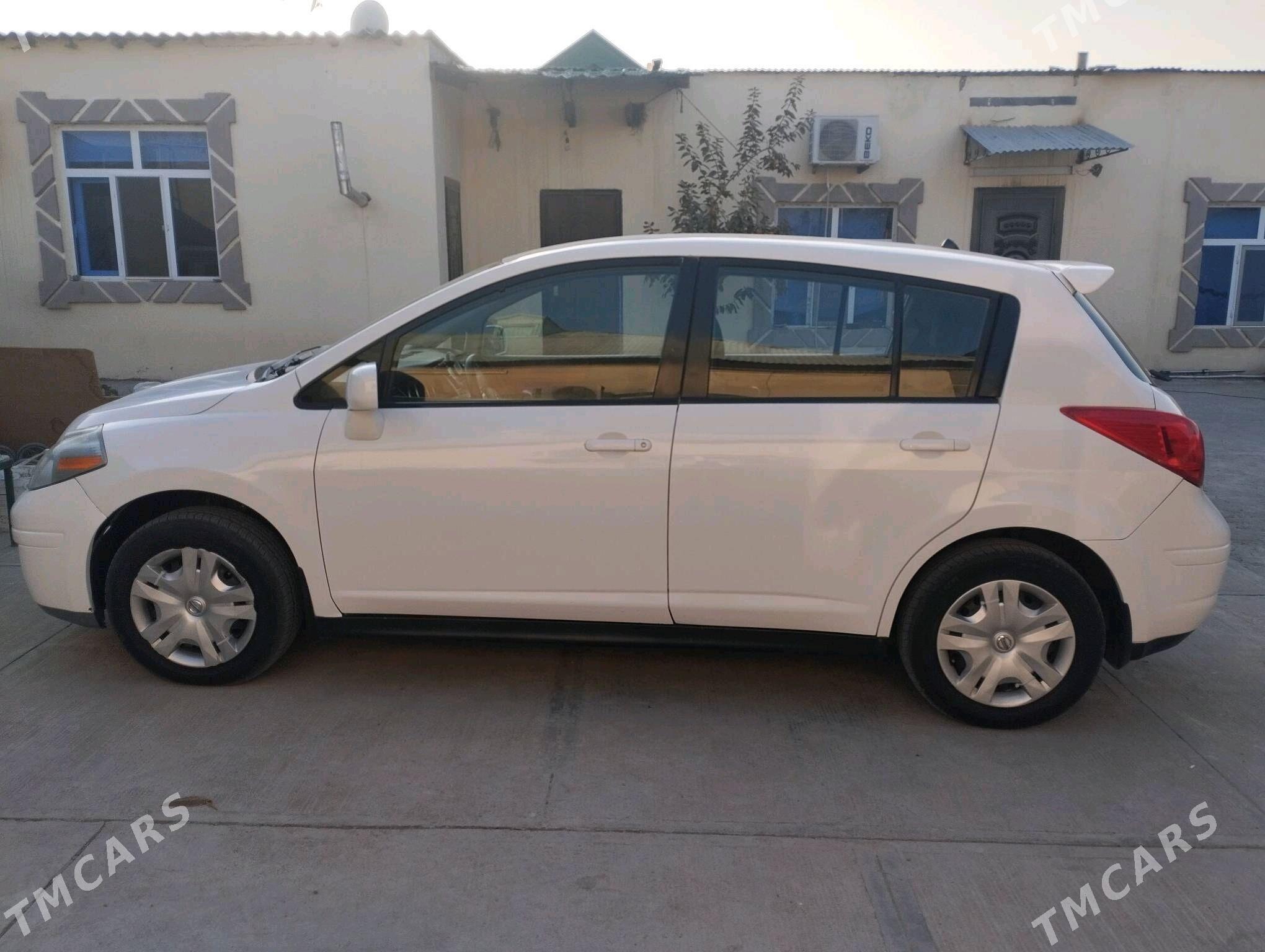 Nissan Versa 2011 - 135 000 TMT - Чоганлы - img 2