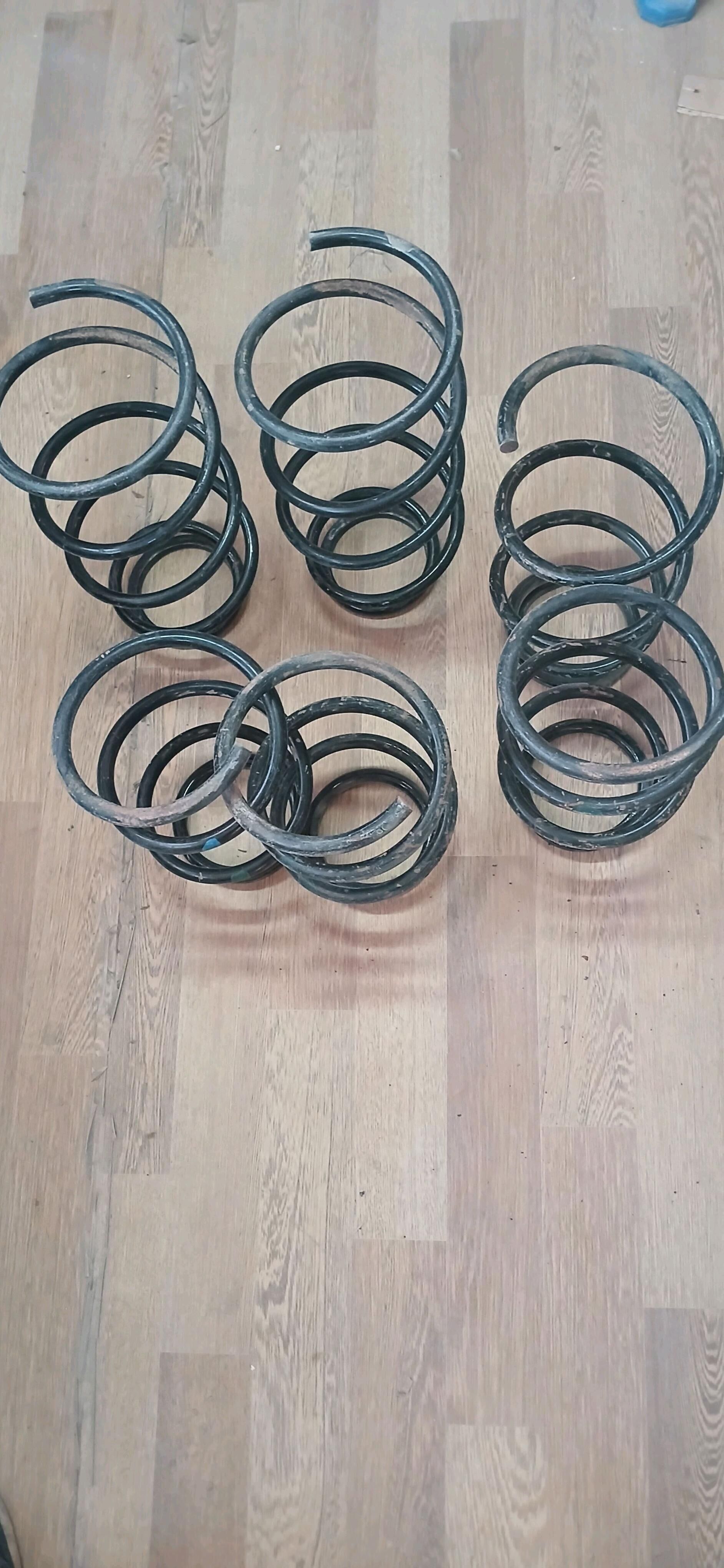 Тойота пружина 100 TMT - Гурбансолтан Едже - img 1