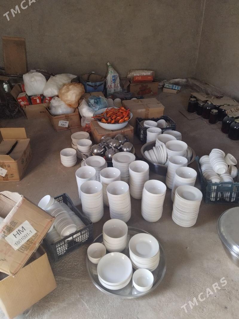 pasuda 300 adamlyk - Мары - img 1