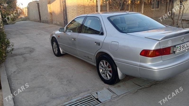 Toyota Camry 2000 - 135 000 TMT - Саят - img 2