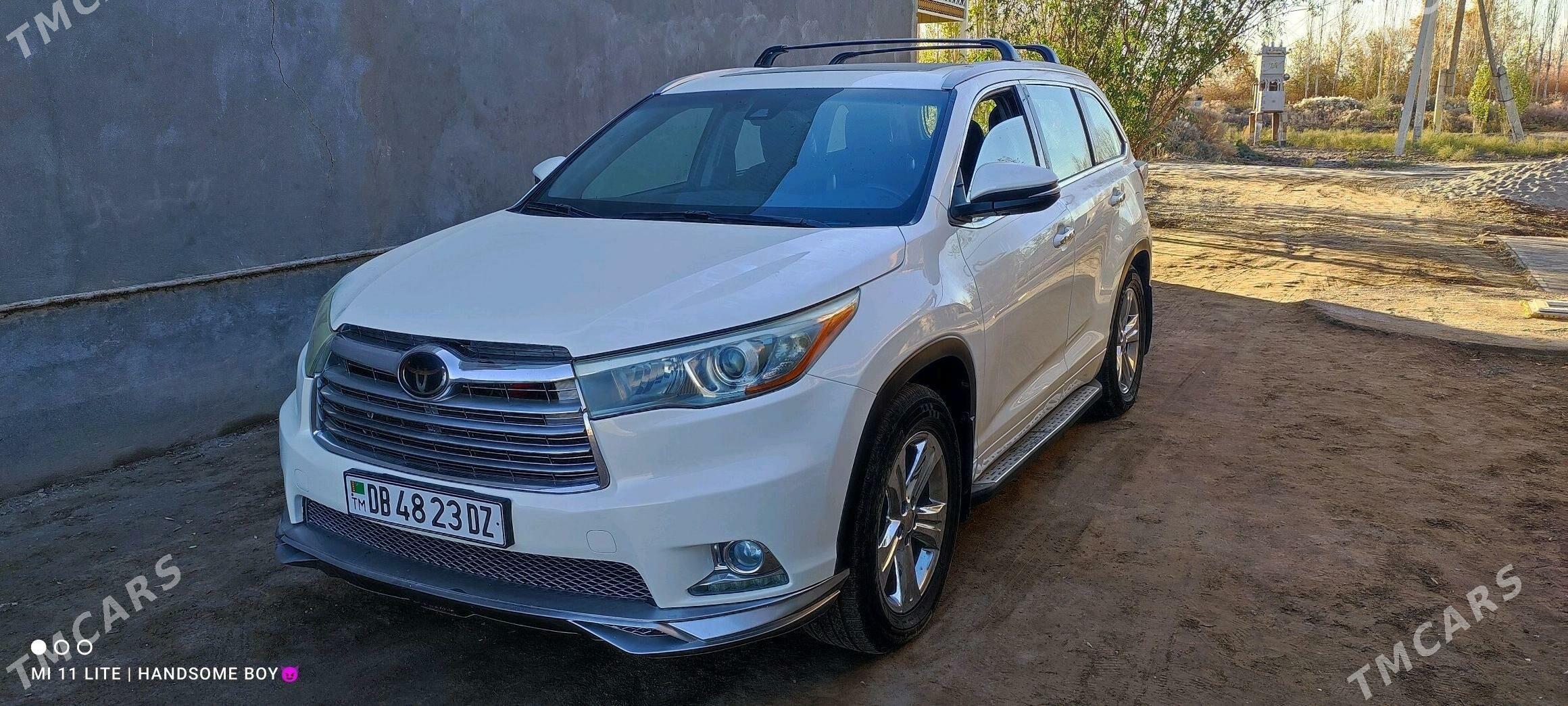 Toyota Highlander 2015 - 400 000 TMT - Кёнеургенч - img 1