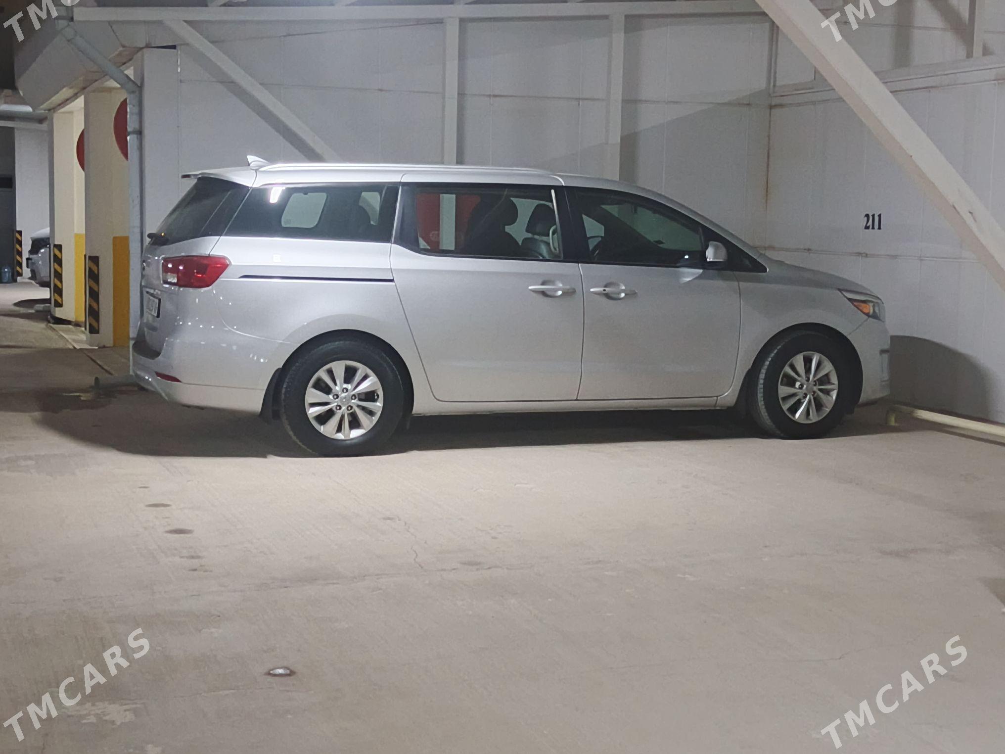 Kia Sedona 2018 - 334 900 TMT - Ашхабад - img 3