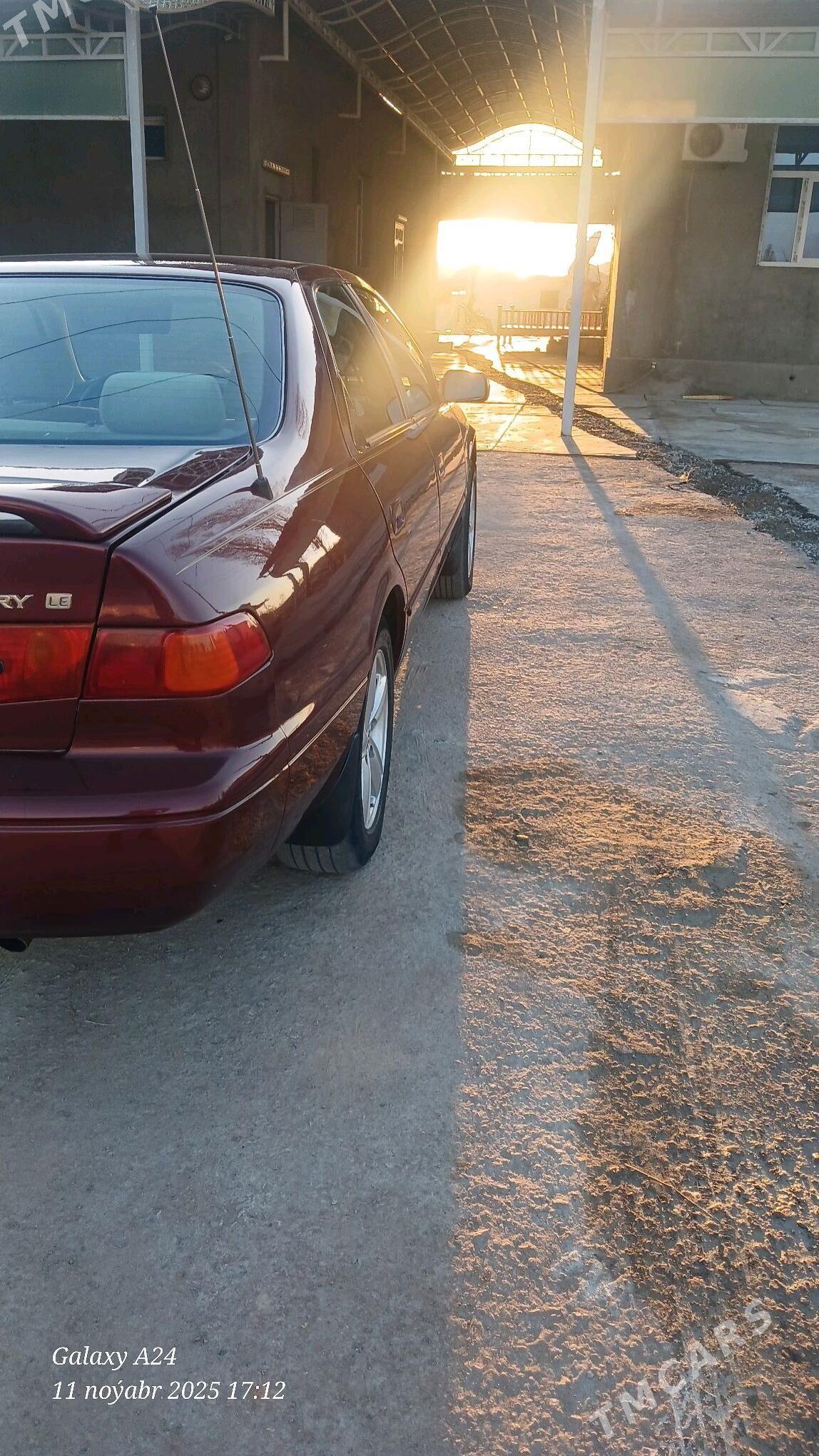 Toyota Camry 1999 - 130 000 TMT - Губадаг - img 1