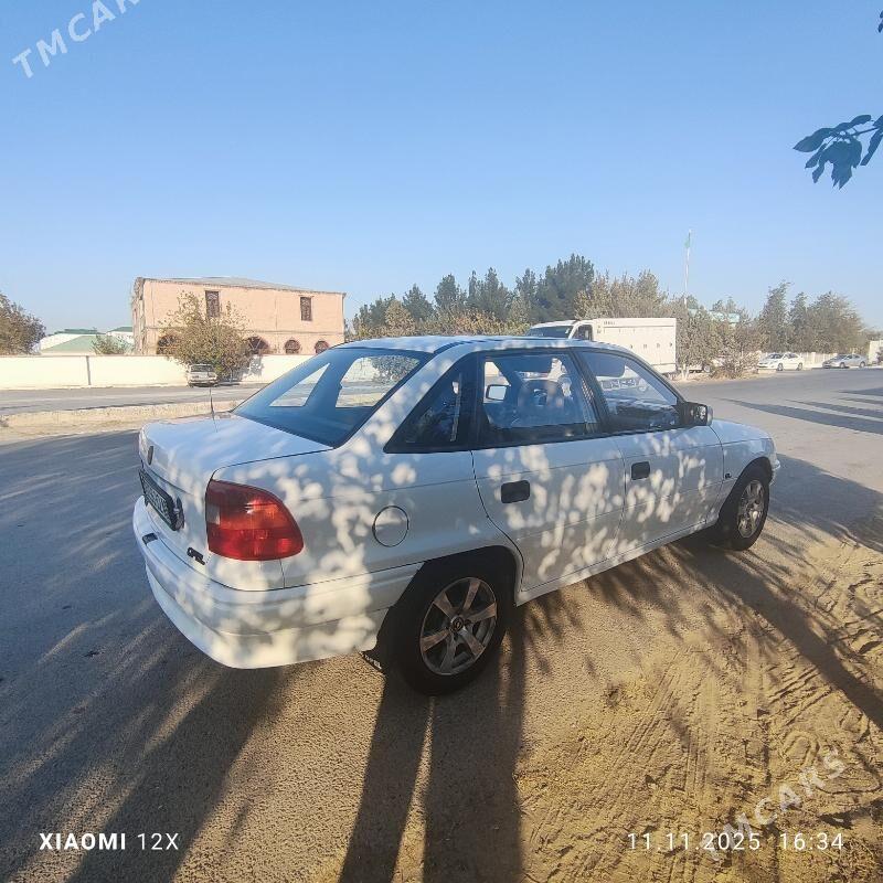 Opel Astra 1993 - 44 000 TMT - Бузмеин - img 3