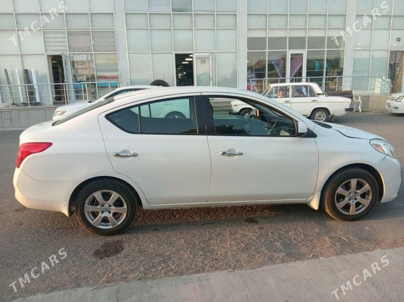 Nissan Versa 2011 - 110 000 TMT - Гёкдепе - img 2