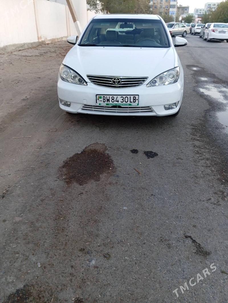 Toyota Camry 2002 - 140 000 TMT - Дянев - img 3