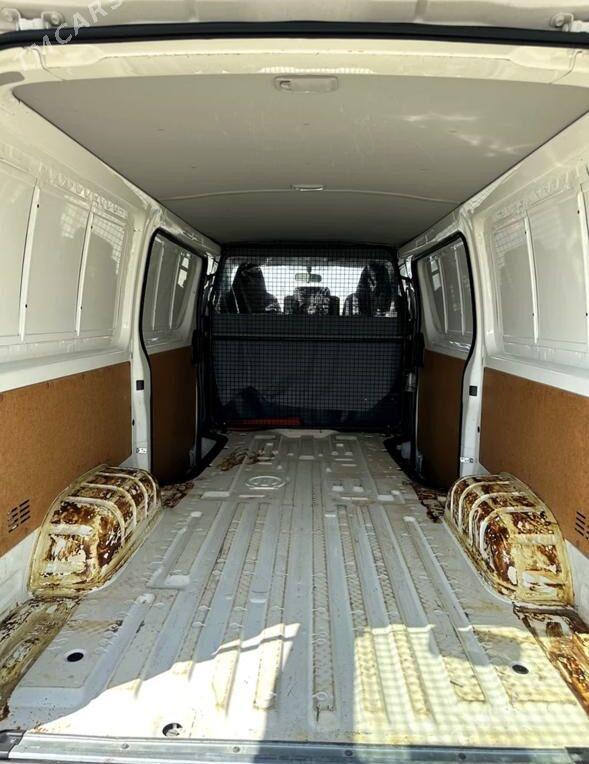 Toyota Hiace 2022 - 400 000 TMT - Мары - img 9