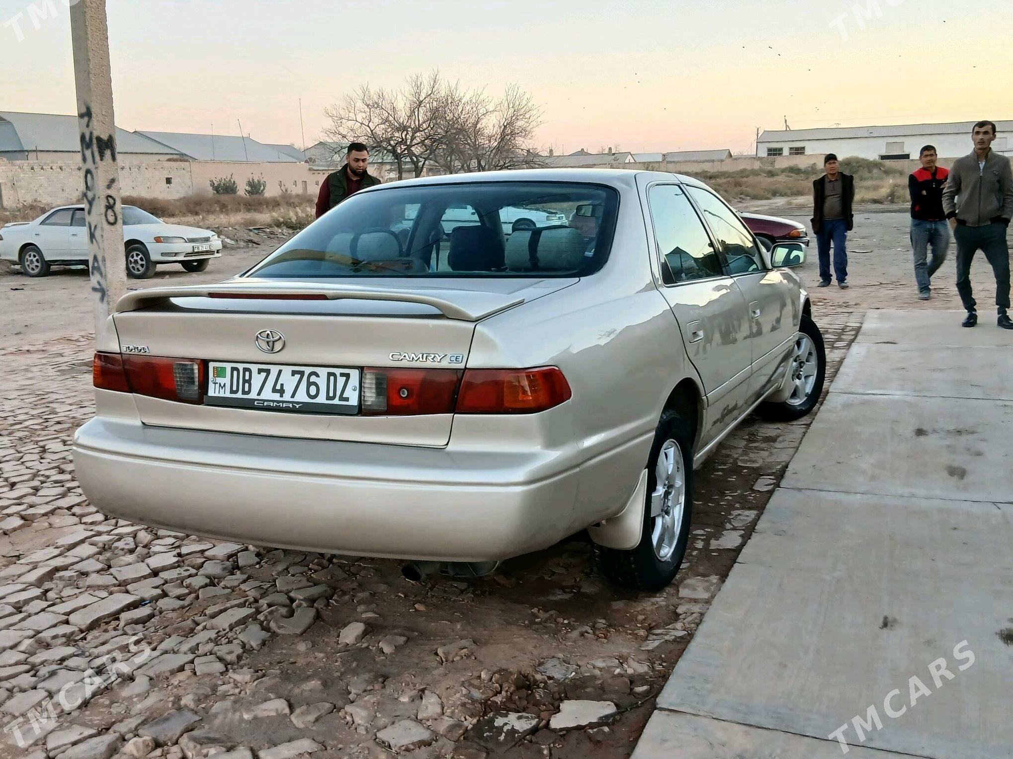 Toyota Camry 2000 - 145 000 TMT - Гурбансолтан Едже - img 3
