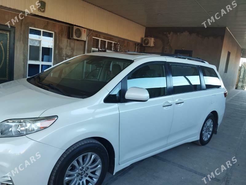 Toyota Sienna 2018 - 410 000 TMT - Кака - img 2