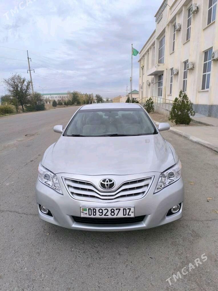 Toyota Camry 2011 - 220 000 TMT - Gubadag - img 1