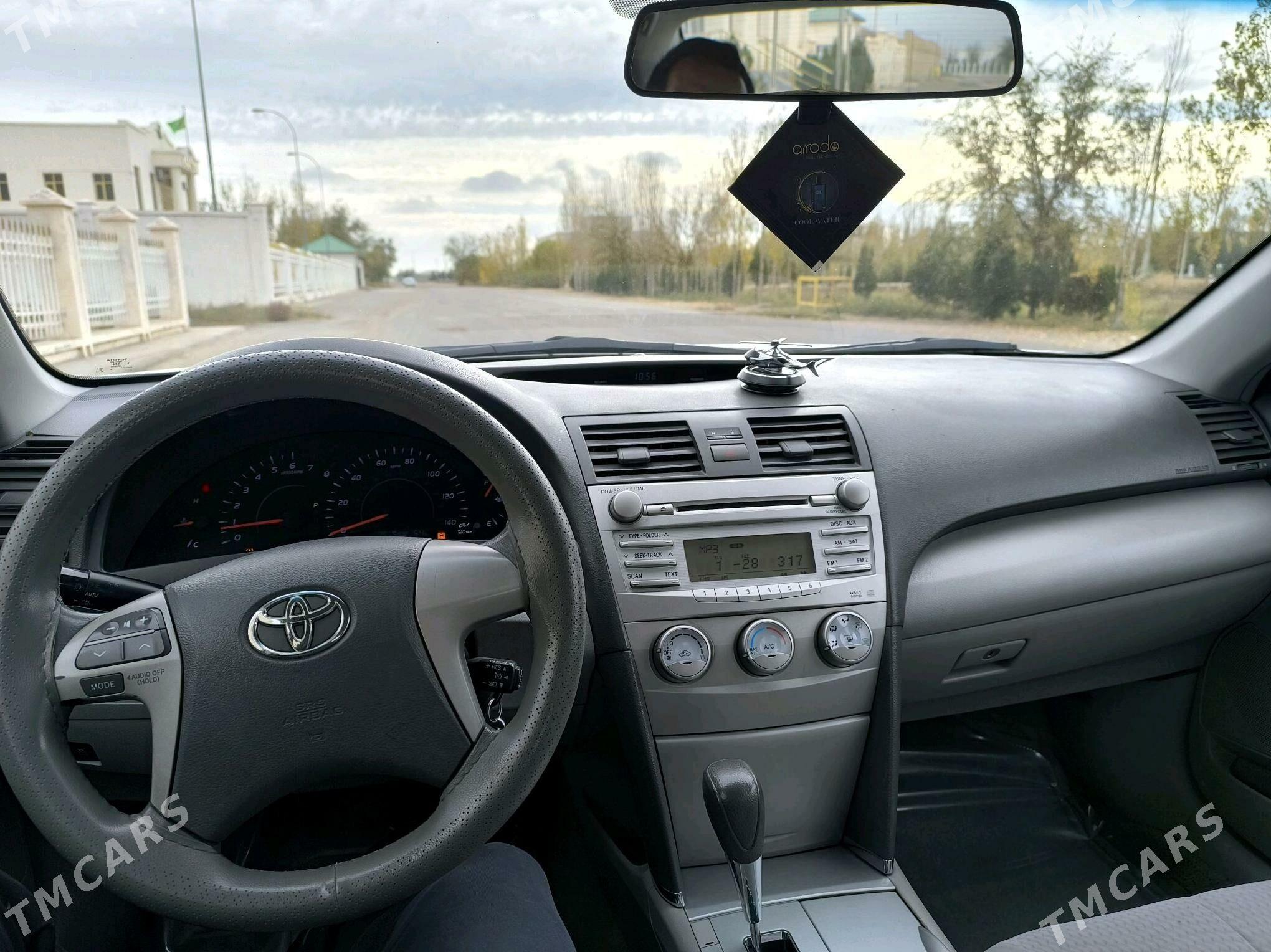 Toyota Camry 2011 - 220 000 TMT - Gubadag - img 2