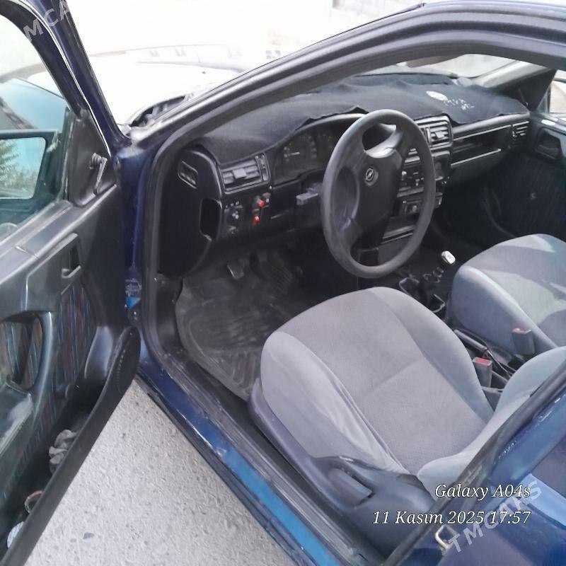 Opel Vectra 1993 - 26 000 TMT - Мары - img 1
