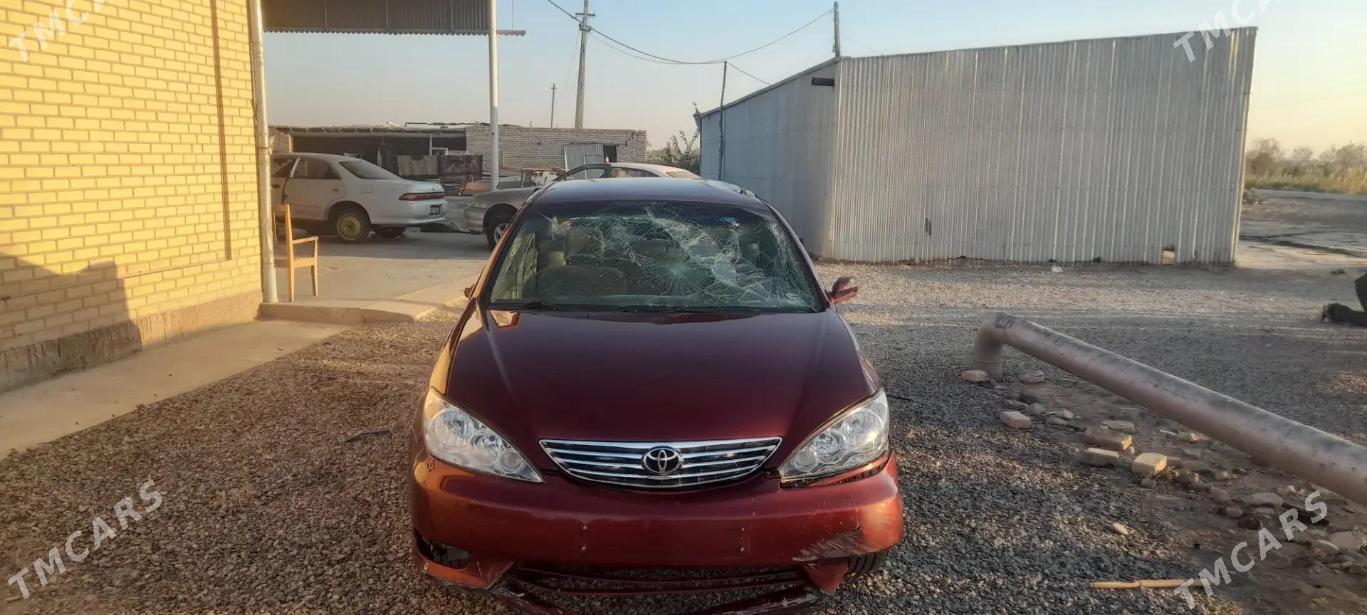 Toyota Camry 2004 - 120 000 TMT - Мургап - img 1