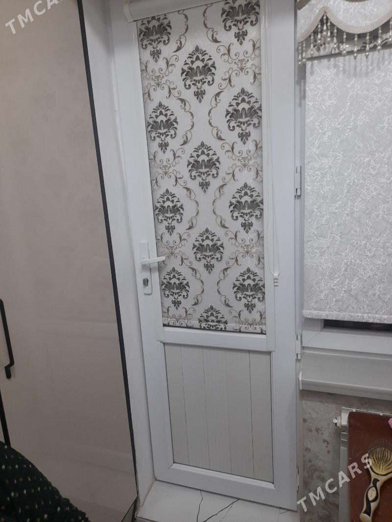 gapy   plastik - Howdan "W" - img 1