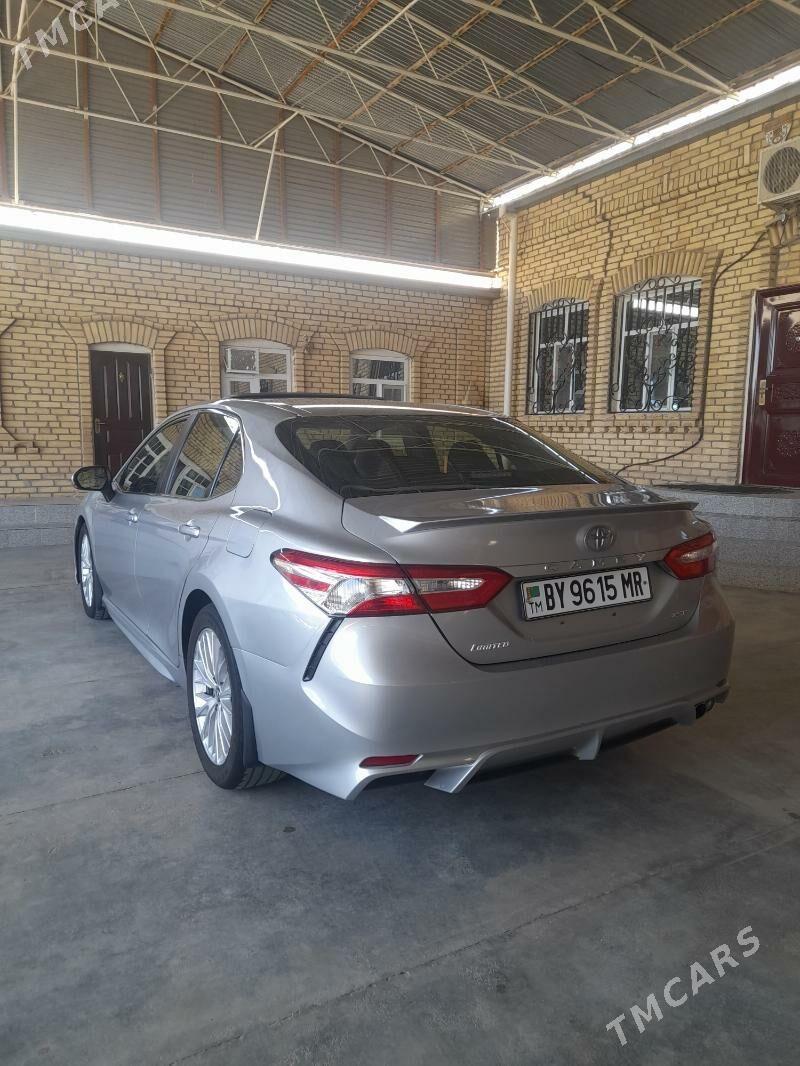 Toyota Camry 2018 - 320 000 TMT - Байрамали - img 5