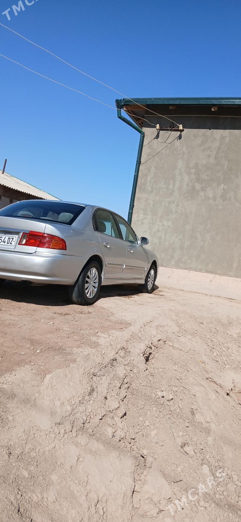 Kia Optima 2001 - 35 000 TMT - Губадаг - img 3